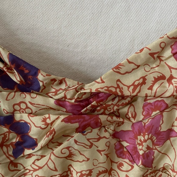 Sweet Spring/Summer Top - Picture 3 of 10